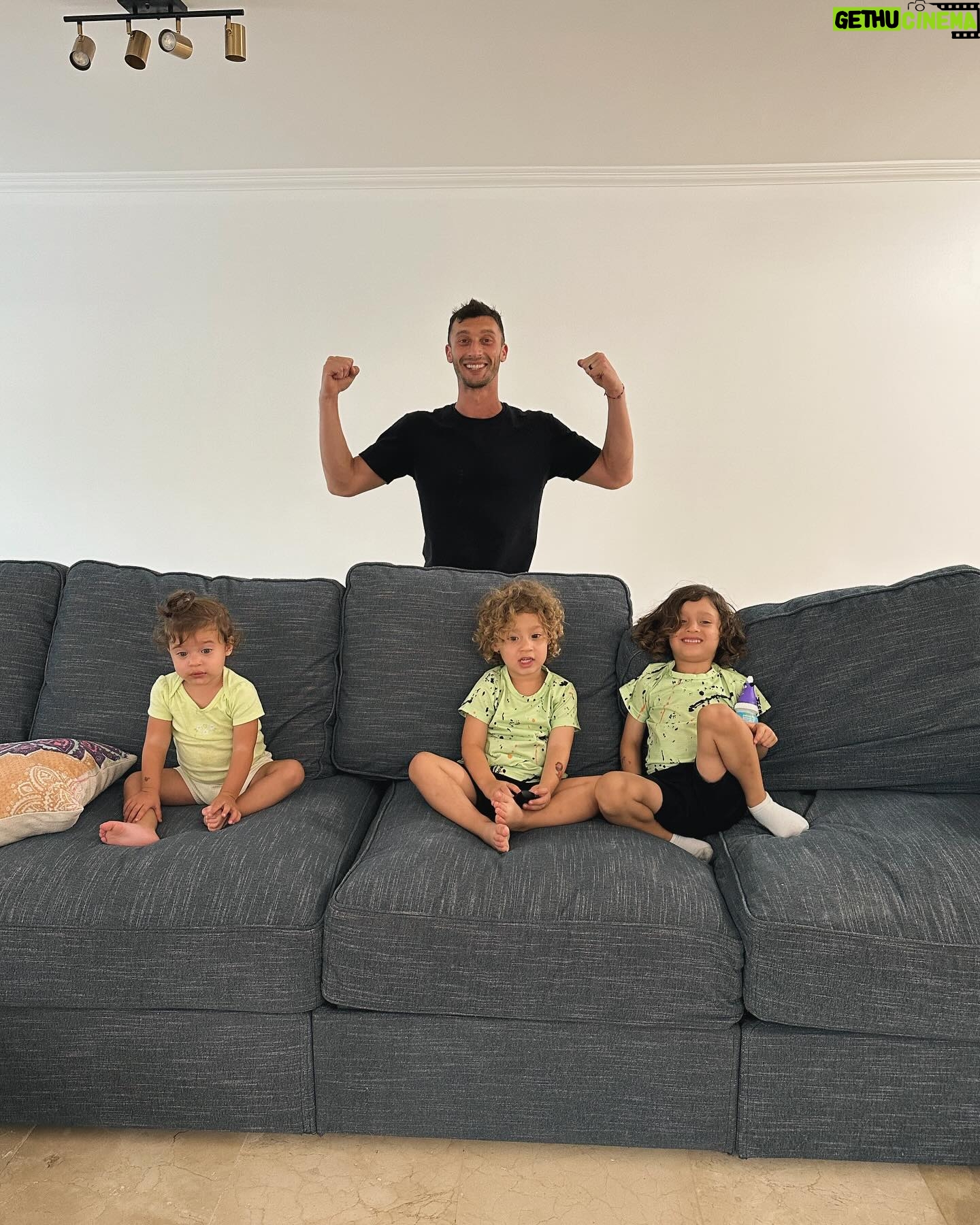 Alexei Brovarnik - 72.5K Likes - Lately ❤️💙🩵🩵🩷
A lot of people would question “why don’t you just buy a house instead of living in a condo” as if it was such an easy and casual decision to make … the reality is, we took our time and when we were ready, it happened. Hard work and patience and are so excited for this next phase for our family!
#teambrovarnik #partyoffive #nextchapter #hardworkpaysoff
