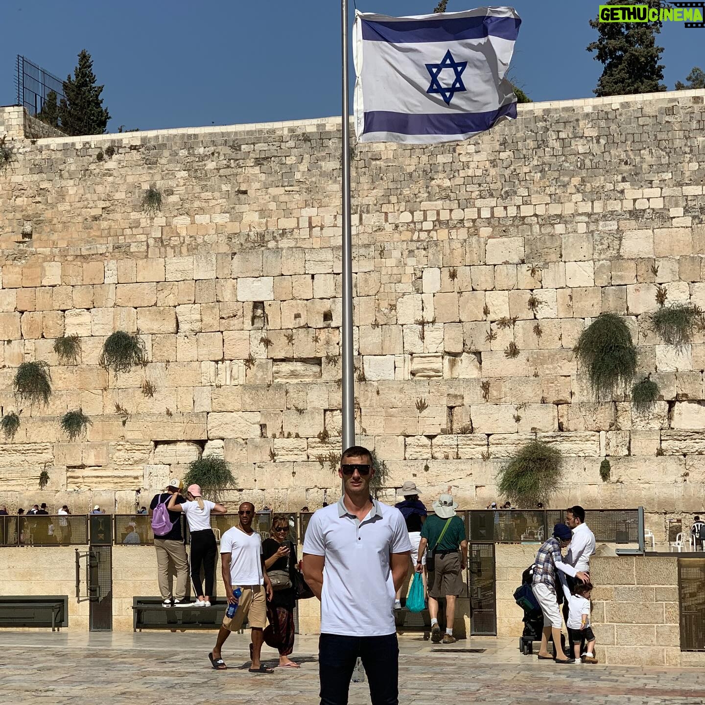 Alexei Brovarnik - 14.5K Likes - We stand proud and strong for our Independence Day 🇮🇱
#teambrovarnik #israel🇮🇱 #independenceday