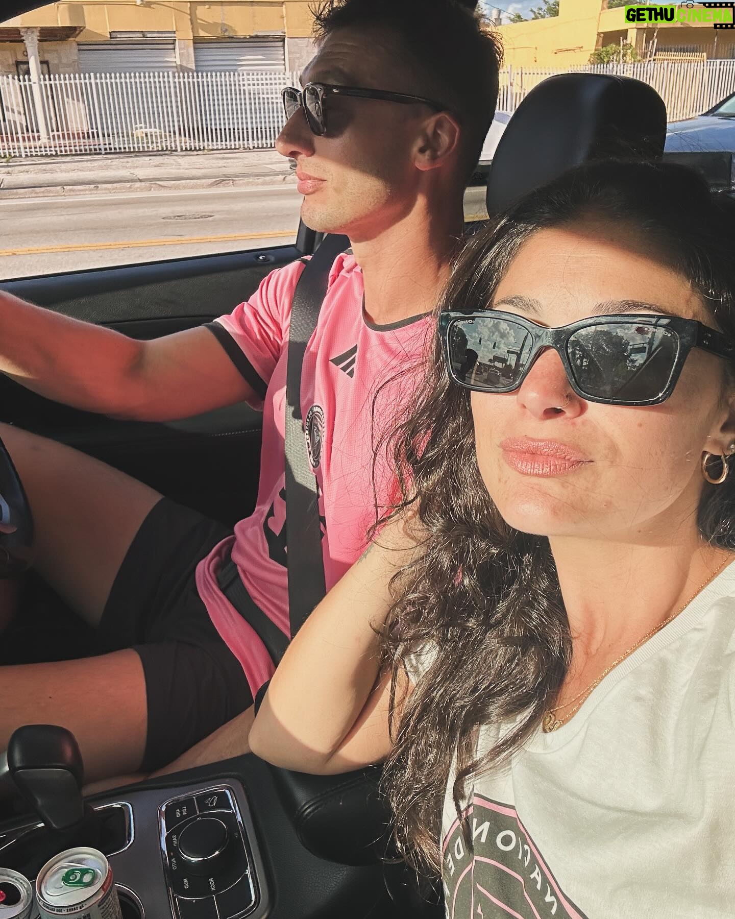 Alexei Brovarnik - 20.2K Likes - Date night 🫶🏼🫶🏼
#teambrovarnik #intermiamicf #90dayfiancehappilyeverafter #lorenandalexei