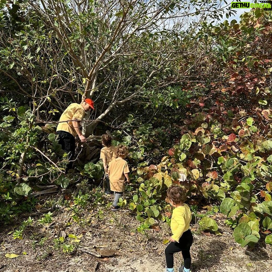 Alexei Brovarnik - 13.2K Likes - About yesterday’s adventure .
#teambrovarnik #dadlife❤️ #outdoor #soflo
