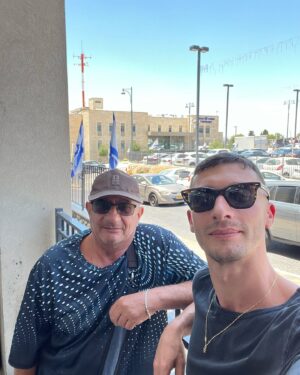 Alexei Brovarnik Instagram - 48 hours in 🇮🇱 

#teambrovarnik #israel #family #home