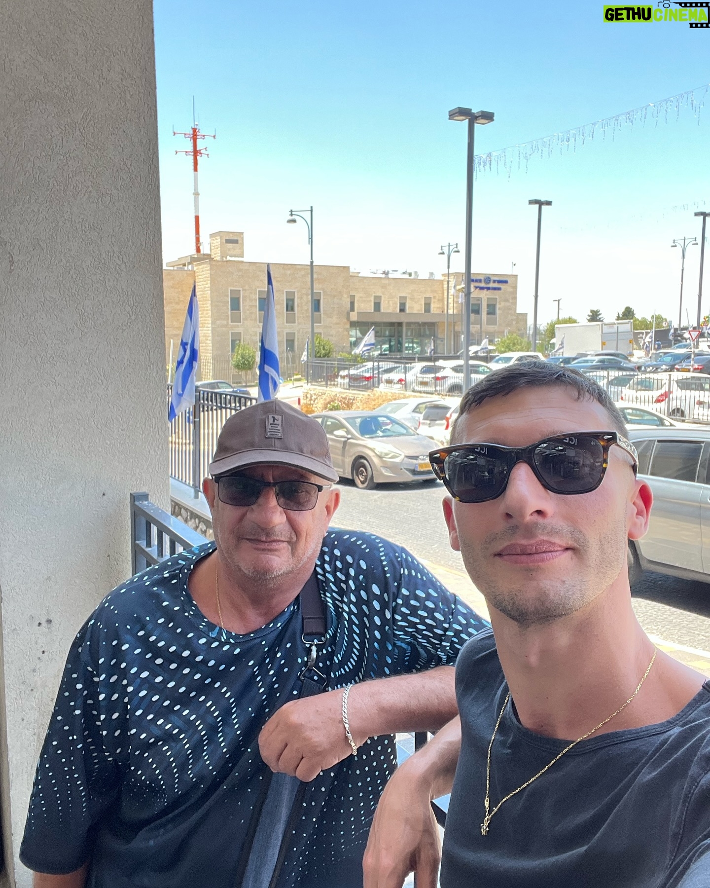 Alexei Brovarnik - 21.8K Likes - 48 hours in 🇮🇱
#teambrovarnik #israel #family #home