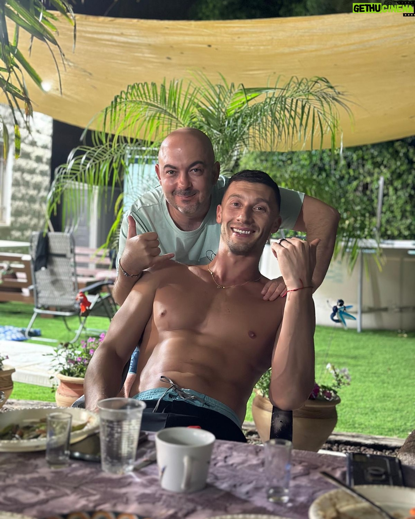 Alexei Brovarnik - 21.8K Likes - 48 hours in 🇮🇱
#teambrovarnik #israel #family #home