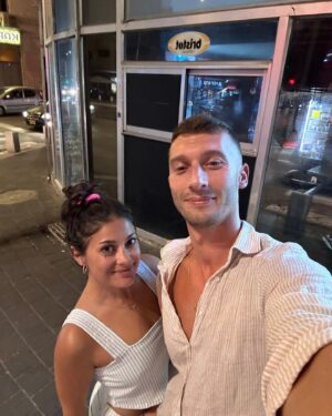 Alexei Brovarnik Instagram - 48 hours in 🇮🇱 

#teambrovarnik #israel #family #home