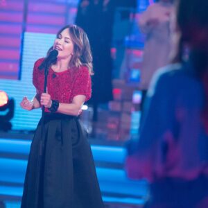 Alexia Instagram - Aria di Natale ora a #Verissimo con… Alexia 🎄😍🎤 @alexia.social