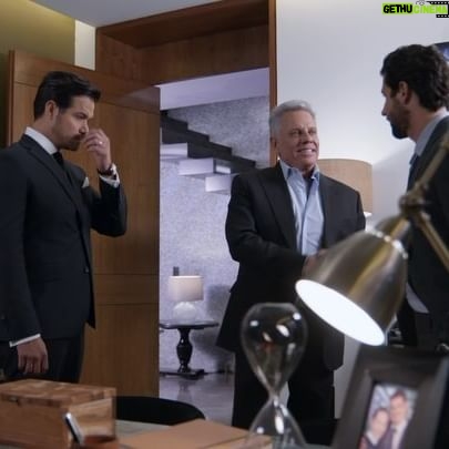 Alexis Ayala - 9.9K Likes - Francisco quizo alertar a Gabriel sobre los malignos planes de Rogelio 😥
#LaHistoriaDeJuana, 9:30 p. m. MEX #ConLasEstrellas