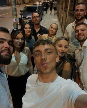 Alexis Furler Instagram - porto dump 🇵🇹