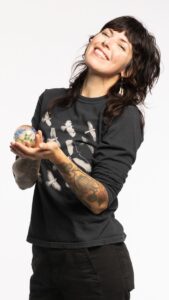Actress Alexis Krauss HD Instagram Photos and Wallpapers May 2024