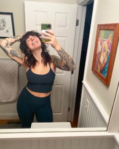 Actress Alexis Krauss HD Instagram Photos and Wallpapers February 2024