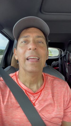 Alfonsina Molinari Instagram - Salimos de Ponce a San Juan. Ayer hicimos El Desquite en el Studio 58 en Ponce con casa llena. La pasamos brutal. Ahora le toca el turno a San Juan. Lléguenle!