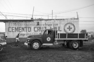 Alfonso Cuarón Instagram - Es imposible retratar el México de los 70s sin incluir la presencia de Cruz Azul; sus camiones, sus bardas y sus muchos campeonatos.