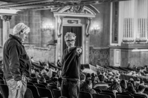 Alfonso Cuarón Instagram - Descubriendo ROMA.
Discovering ROMA.

Photo by @carlossomonte 
@romacuaron 
#ROMACuarón