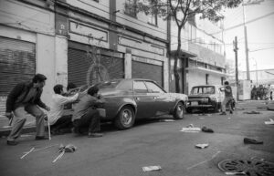 Alfonso Cuarón Instagram - Los asesinos.
The assassins.

Photo by @carlossomonte 
@romacuaron 
#ROMACuarón