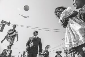 Alfonso Cuarón Instagram - ‪Fútbol, Pan y Circo‬
‪Football, Bread and Circus‬ ‪Photo by @carlossomonte 
@romacuaron ‪#ROMACuarón ‬