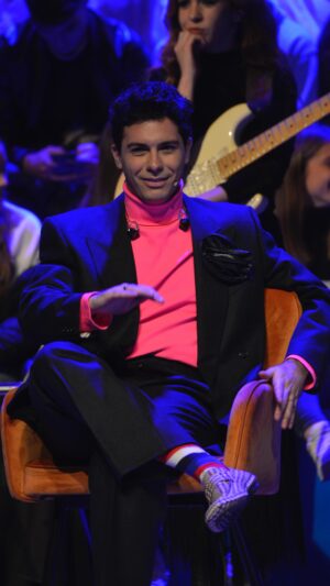 Alfred García Instagram - El talento sin trabajo no consigue grandes cosas

🗣️ Recordamos la entrevista a @alfredgarcia en el @tourdeltalento de #Lleida 

#TourDelTalent #TourDelTalento #OT #operaciontriunfo #operaciontriunfo2017