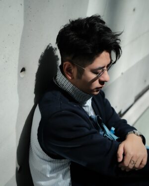 Alfred Hui Instagram - 【 光與影既然同在 】
/
巴黎美學其實到處都是
但這個藝術館中庭位置
程度可以說是歎為觀止
當中概念其實並不複雜
但執行度十分完整驚艷
一不小心就在這邊停留
數個小時都是不足為奇
/
#自許紀錄 在巴黎
@alf_records