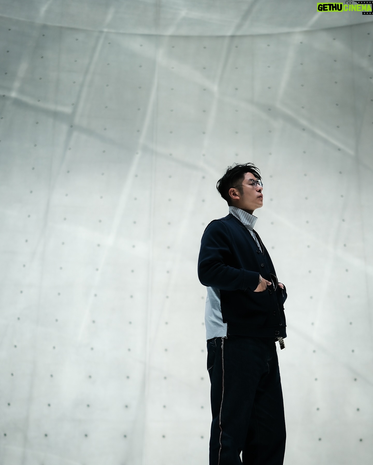 Alfred Hui - 2.9K Likes - 【 光與影既然同在 】
/
巴黎美學其實到處都是
但這個藝術館中庭位置
程度可以說是歎為觀止
當中概念其實並不複雜
但執行度十分完整驚艷
一不小心就在這邊停留
數個小時都是不足為奇
/
#自許紀錄 在巴黎
@alf_records