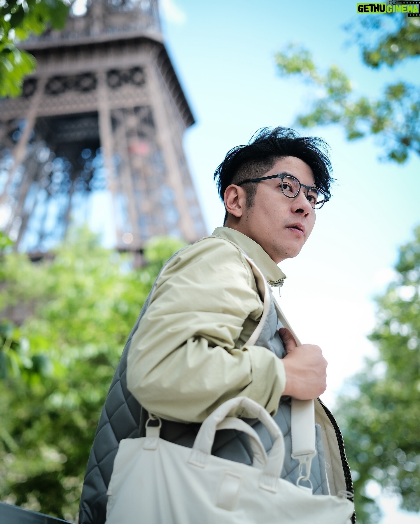 Alfred Hui - 5.1K Likes - 【 已在另一邊 】
/
走過另外一個國度
重回疫情前的地點
有些地方感覺熟悉
有些地方已經重建
/
我發現原來變的事
除了是環境跟人物
還有發覺自己改變
重回以前會想去的
/
去到了好想完滿了
但完滿了的那個人
是過去的自己而已
現在又有新目的地
/
#自許紀錄 於 法國巴黎
@alf_records