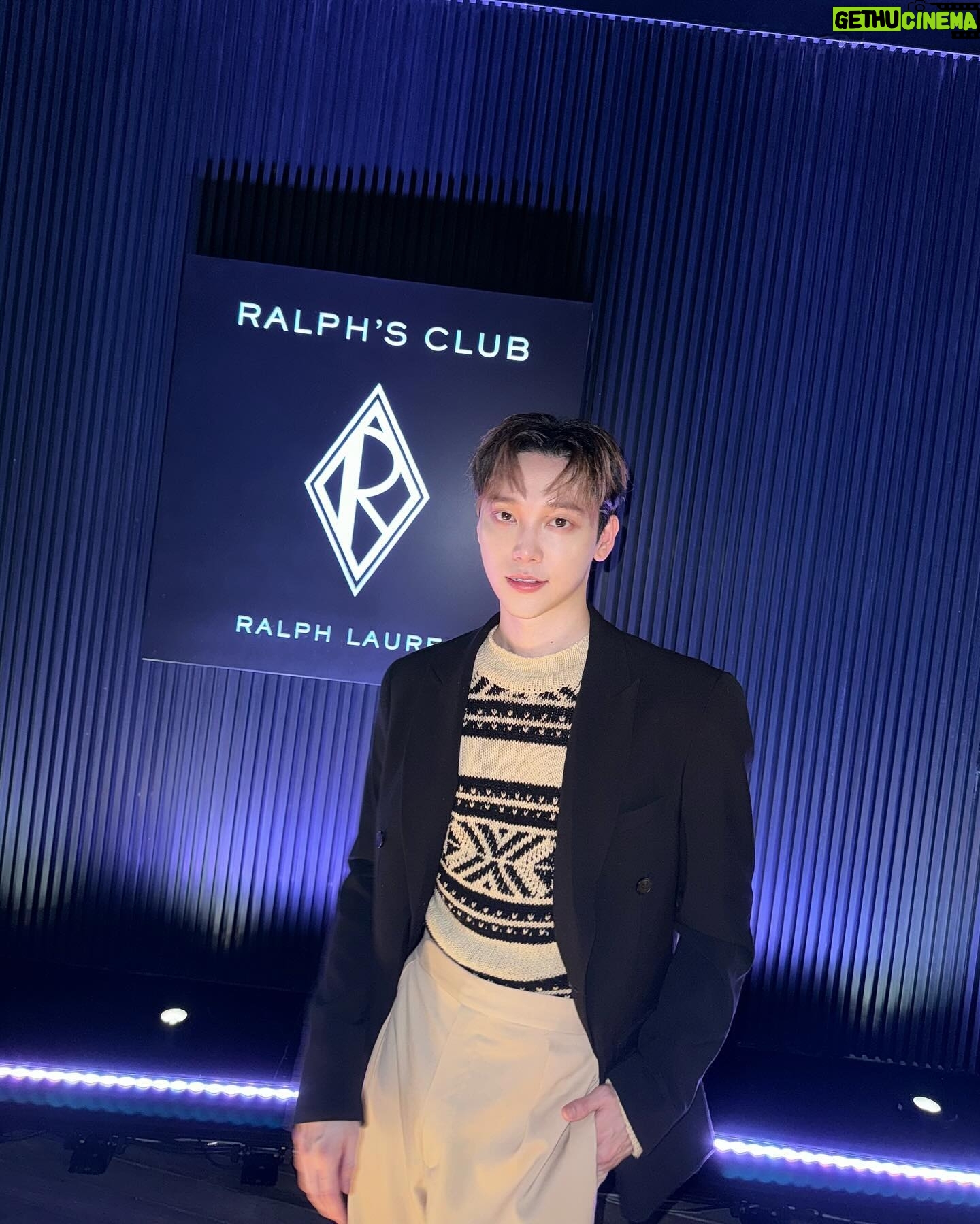 Alfred Sng - 2.3K Likes - An enchanting evening at #RALPHSCLUB with @ralphlaurenfragrances #RALPHLAURENFRAGRANCES
Make up: @zoel.makeup
Hair: @sleepiingalien
Wearing: @ralphlauren