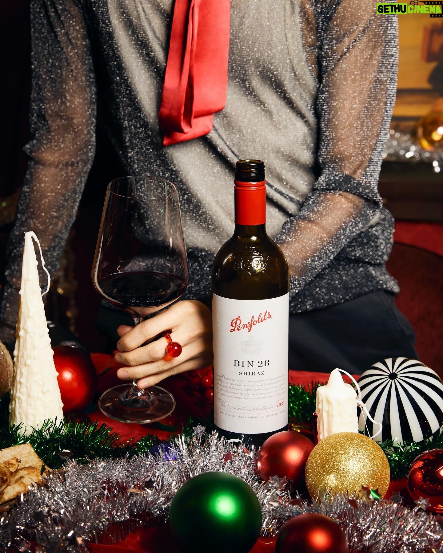 Alfred Sng - 2K Likes - Savour your moments with @penfolds this festive season because every occasion, big or small, deserves the warmth of great wine!
Experience the pinnacle of taste at its exclusive #VentureBeyond pop-up, hosted at @paragon.sg from 7 - 27 Dec 2023.
#EnjoyResponsibly