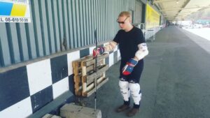 Alfred Svensson Instagram - Nu taggar vi till inför Hockey-VM och är det någonstans man ska kika på hockey (och mängder med film för den delen) så är det på C More! Kostar bara 99 kr per månad och klickar ni på länken i min profil så får ni en gratismånad! HUR generöst är inte det?
I samarbete med C More.