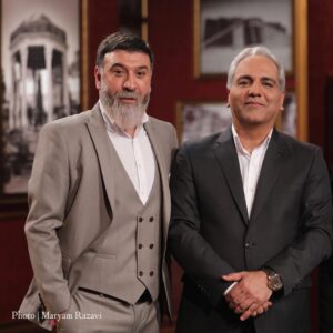 Ali Ansarian Instagram - .
سلام.. مهمان امشب برنامه دورهمی

برنامه امشب دورهمى پنج شنبه ٩٨/١٢/١ با حضور على انصاريان و فرزاد فرخ ساعت ۲۲ از شبکه نسیم پخش می گردد.

بازپخش برنامه : جمعه
۶ صبح / ۱۱ صبح / ۱۷ عصر

عکس: مریم رضوی

امیدوارم ببینید و یه کم شاد بشید.. ممنونم از  محبت مهران مدیری نازنین، وسید مصطفی احمدی رفیق قدیمی..و تمام بچه های پشت صحنه و باحال دورهمی .. به من که خیلی خیلی خوش گذشت ببینید و بخندیم با هم🙏🙏🙏❤️❤️❤️
