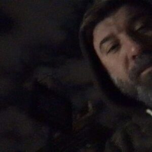 Ali Ansarian Instagram - . به نام خداوند بخشنده و مهربان.. اولین‌ پست سال ۱۳۹۸.. سال خوبی باشه براتون ،،ممنونم کنارم بودید و هستید .دوستتون دارممممم... سال نو مبارک بابا..❤️❤️❤️🙏🙏🙏 به مامانم میگم تولدت مبارک میگه سلام علیکم😂😂😂😂😂😂 یا حق ۳۳،۲۴

منت به سرم نیست بجز منت مولا...یا علی

سال نو مبارک باشه براتون❤️❤️🙏🙏😘😘