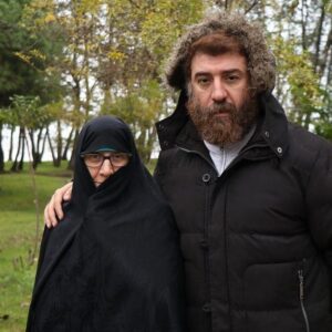 Ali Ansarian Instagram - . سلام.. چی قشنگتر از اسمت مادرم ،،چی بهتر از بودنت مادرم ،،،تولدت مبارک شیر زن ،تولدت مبارک عشق من ،تولدت مبارک بهونه بودنم و نفس کشیدنم ،تولدت مبارک سلطان قلبم ،تولدت مبارک مادر ساده و پاک من ... کنارت بودن تنها دلیل بودنم بوده و هست ،، سایه ات بالا سرم ،،تا وقتی نفس میکشم باش و خدایی کن برای من... جان منی مادرم .. جات خالی بابا جونم 🙏🙏🙏 خدایا حفظ کنه همه مادرهای دنیاروووو ،،شفا بده تمام مادرهایی که بیمار هستند و رحمت کنه تمام مادران بهشتی رو ... تولدت مبارک ننه علی ❤️❤️❤️🙏🙏🙏 سلطان غم مادر 👻😂 رفیق بی کلک مادر ❤️❤️😂😂 یا حق ۳۳،۲۴

ورق بزنید حال داشتید