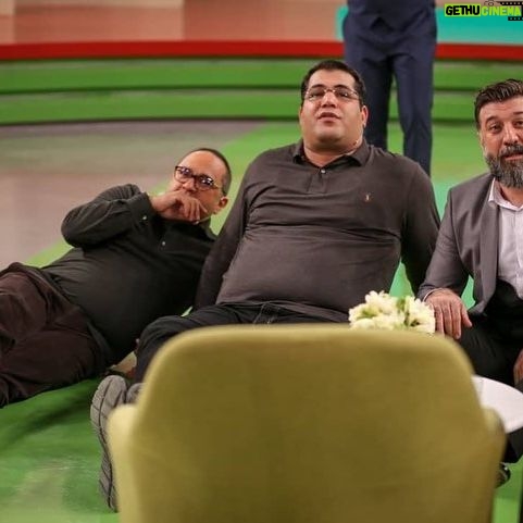 Ali Ansarian - 122.1K Likes - .
سلام.. امشب برنامه خندوانه ساعت ۱۱ شبکه نسیم مهمون شما هستیم.. تکرار ۳شب
صبح۷
ساعت ۱۱صبح
ساعت ۵ عصر
در ضمن این برنامه قبل عید ضبط شده و با احترام به تمام مردم عزادار کشورم ،شیراز ،گلستان،لرستان وخوزستان،،🙏🙏🙏🙏🙏🙏 یا حق ۳۳،۲۴
عکاس عزیز و محترم سرکار خانوم طاهره فلاحت پیشه @taherehfalahat@