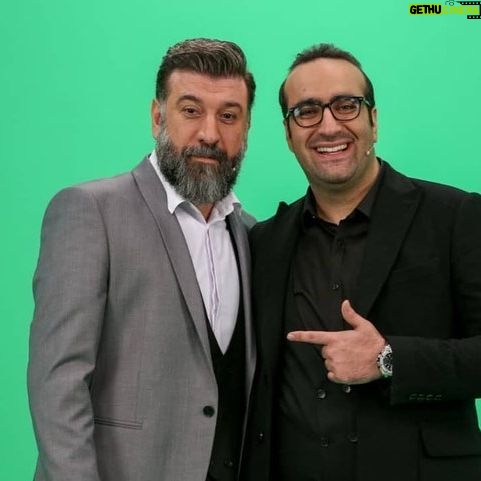 Ali Ansarian - 122.1K Likes - .
سلام.. امشب برنامه خندوانه ساعت ۱۱ شبکه نسیم مهمون شما هستیم.. تکرار ۳شب
صبح۷
ساعت ۱۱صبح
ساعت ۵ عصر
در ضمن این برنامه قبل عید ضبط شده و با احترام به تمام مردم عزادار کشورم ،شیراز ،گلستان،لرستان وخوزستان،،🙏🙏🙏🙏🙏🙏 یا حق ۳۳،۲۴
عکاس عزیز و محترم سرکار خانوم طاهره فلاحت پیشه @taherehfalahat@