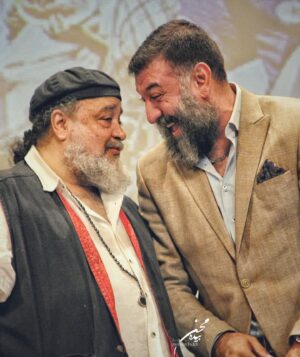 Ali Ansarian Instagram - .
سلام .. ممنونم و سپاسگزارم بخاطر همه خوبی‌هاتون و حمایتتون از فیلم سینمایی کلوپ همسران .. عجیب خوبید شمااااا🙏🙏🙏❤️❤️❤️ ممنونم از تمام دوستان عکاس🙏❤️ لطفا ورق بزنید 🙏