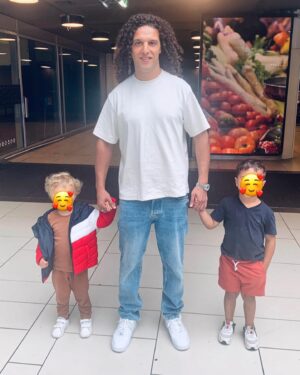 Ali B Instagram - Op stap met Keine Ali en Kleine @m0mere 🥰..wat een komedianten 🤣🤣