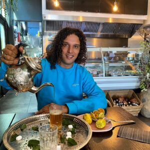 Ali B Instagram - Lekkere mocro ontbijt bij @eethuislila in Almere ❤️