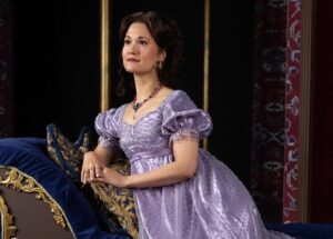 Ali Ewoldt Instagram - Prepping something special for you here at @pioneertheatre 💫💜

#natashapierreandthegreatcometof1812 #publicityshots #tech #youmustcomevisitus

📸: @bwproductions
