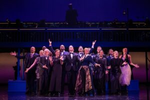 Ali Ewoldt Instagram - Final week on the Ship of Dreams ⭐️

@nycitycenter #titanic #illneverletgo