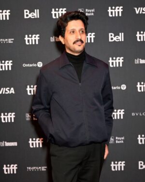 Ali Kalthami Instagram - #tiff days 
من العرض العالمي الاول لفلم مندوب الليل في مهرجان تورونتو … في صالات العرض ديسمبر ٢٠٢٣ @mandoobfilm
تصوير الفنان @ammarbowaihl