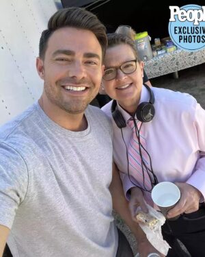 Ali Liebert Instagram - "On Christmas, we wear pink" 💅🏻 Thank you @people and @jonathandbennett! #TheHolidaySitter @hallmarkchannel