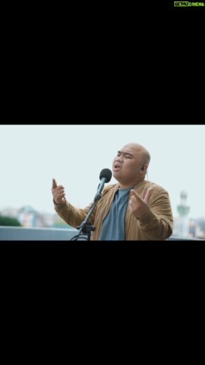 Ali Mensan Instagram - Live session dulu ah di rooftop kosan 🤣

#AliMensan #ICanBeYourMan