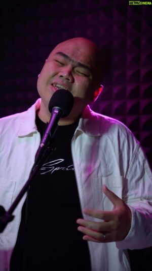 Ali Mensan Instagram - Fadhilah Intan - Dawai (Cover) @fadhilahintanp
Written by @albertjuwono @hendrodjasmoro

Full video cover nya bisa dicek di Youtube Ali Mensan Loves To Sing yaaaa atau klik link di bio IG

Thank you 🙏🏻

#covermusikindo #covermusik #covermusic #coversong #indomusikgram #vokaliskece