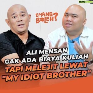 Ali Mensan Instagram - Ini dia talkshow seru bareng @alimensan!

Ali bercerita tentang perjalanan kariernya di dunia hiburan baik dari sisi aktor, penyanyi dan penulis lagu. Penasaran? Simak video lengkapnya hanya di YouTube Channel Starstruck Entertainment.

#EmangBoleh #AliMensan #KarierHiburan #StarstruckEntertainment #MyIdiotBrother