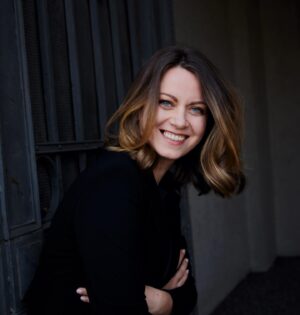 Alice Dwyer Instagram - Danke für all die Lieben Glückwünsche!
Happy Alice!
#33 #birthdaygirl #yesterday #happyme #ihadthebestdayyesterday #love 

📸: @janinemarold @photographed_berlin @silkezeitzmakeup