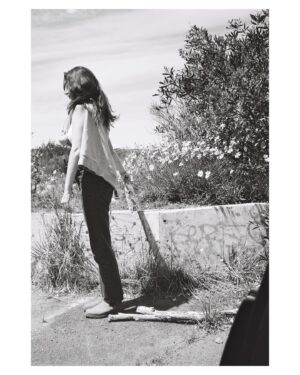 Alice Englert Instagram - @bonniemoir <3 on leica zoom. exposure streaming now on @stanaustralia