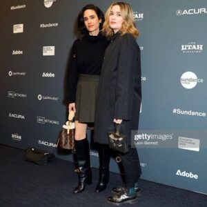 Alice Englert Instagram - Sundance grey carpet 🧊with sublime 🌻 @jennifer.connelly 🌻 @sundanceorg 🌹