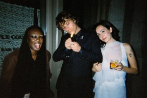 Alice Englert Instagram - @mxtchantcho @nicholasdenton @frankie_leporee ❤️‍🔥 dl prem night