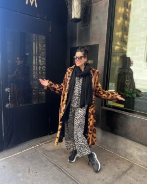Alicia Coppola Instagram - You can take the girl out of @nyu walking the city streets in pajamas but 34 years later she’s still roaming the streets in PJ’s.
#streetstyle