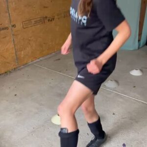 Alicia Coppola Instagram - #carport #drills with @gretajones_soccer12 and leg icing and compression.
#athlete