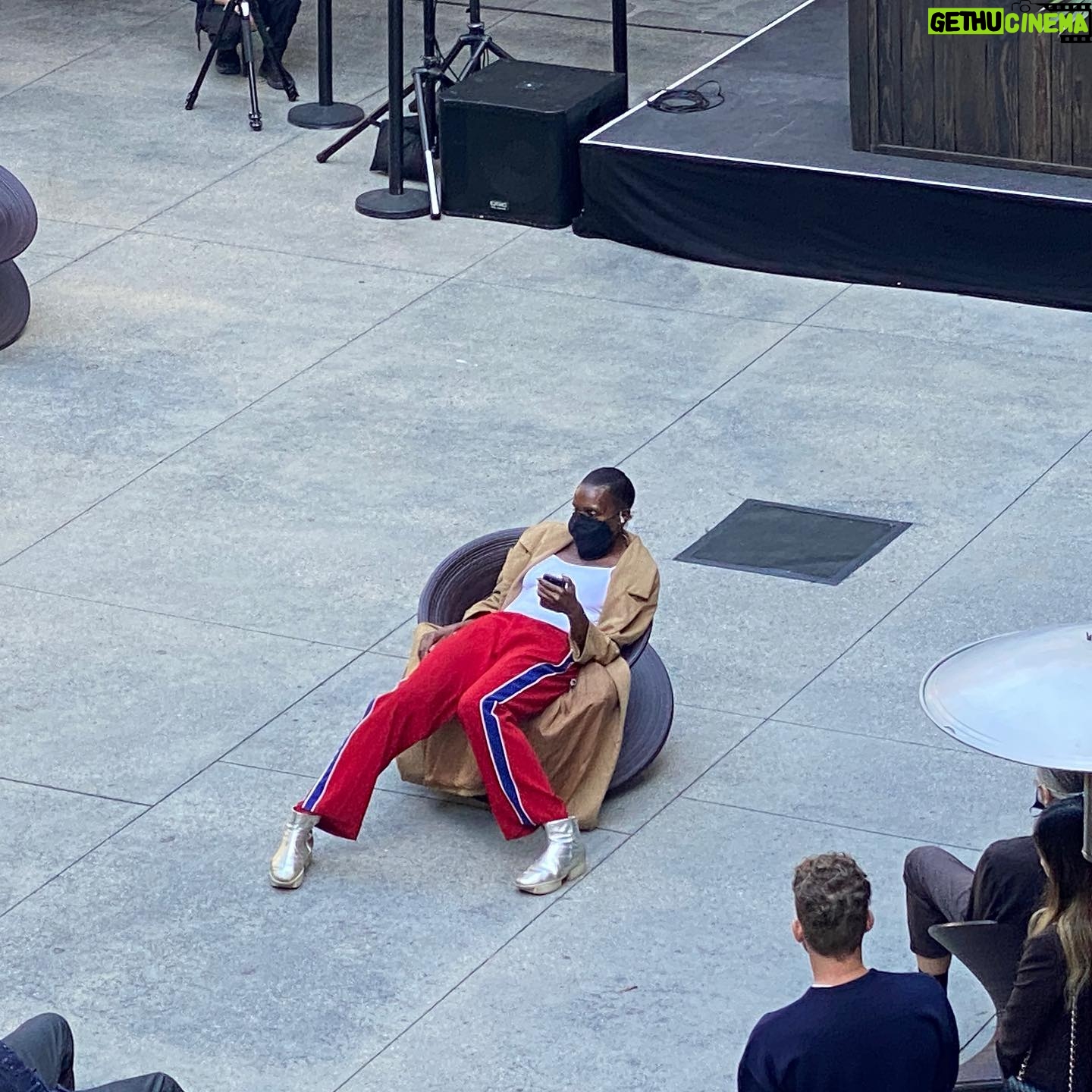 Alicia Goranson - 737 Likes - Feminist Art Weekend: Witch Hunt at The Hammer, Pipilotti Rist at The Geffen Contemporary at MOCA and Lorna Simpson at Hauser & Wirth!