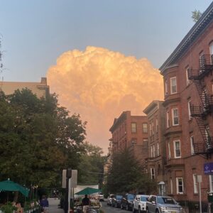 Alicia Goranson Instagram - Cloud!