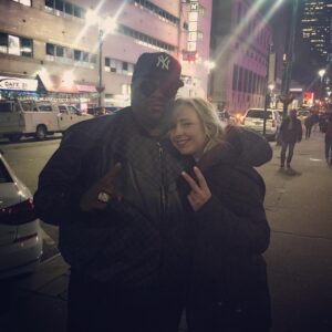 Alicia Goranson Instagram - Gaddamn that DJ made my day.