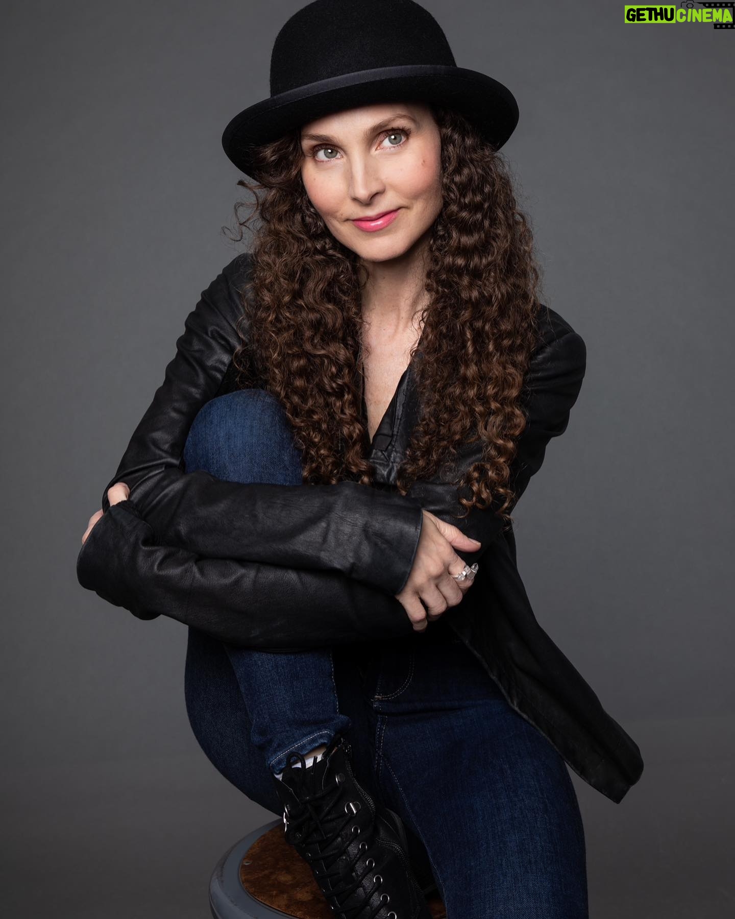 Alicia Minshew - 2.2K Likes - I love hats. I have way too many. This one however isn’t mine.😁 Thank you @lesliehassler for lending me yours. 🥰 #producerhat #citygirl #curlygirl